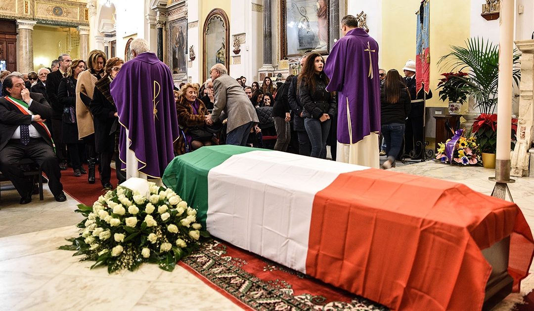Un momento delle esequie del senatore Antonino Murmura