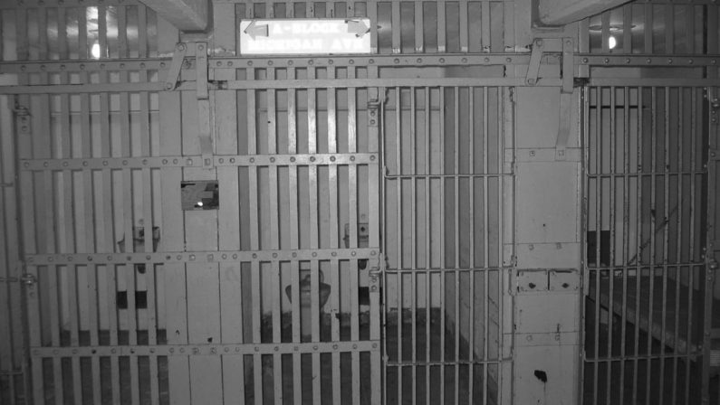 Vibo, tenta suicidio in carcere
detenuto salvato dalla penitenziaria