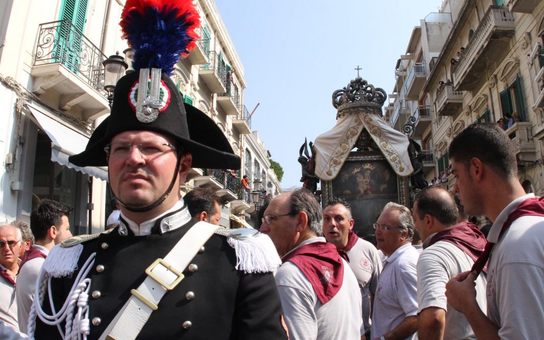 La processione per la Madonna della Consolazione a Reggio