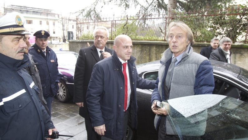E' una campagna elettorale da cani: dopo Monti e Silvio
Montezemolo racconta di quando adottò i cuccioli silani