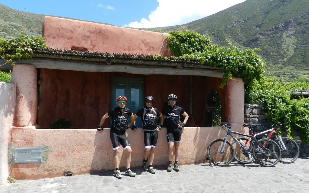 L’avventura a Salina
dei bikers di Onda d’urto