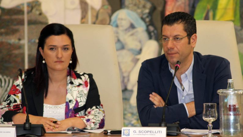 Caso Sarlo: pm chiede di processare per abuso d'ufficio
il governatore Scopelliti, la vice Stasi e l'assessore Tallini