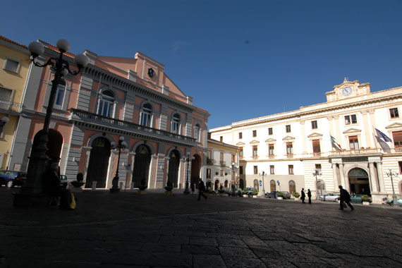 Potenza, le contrade respirano
abbassati oneri di urbanizzazione