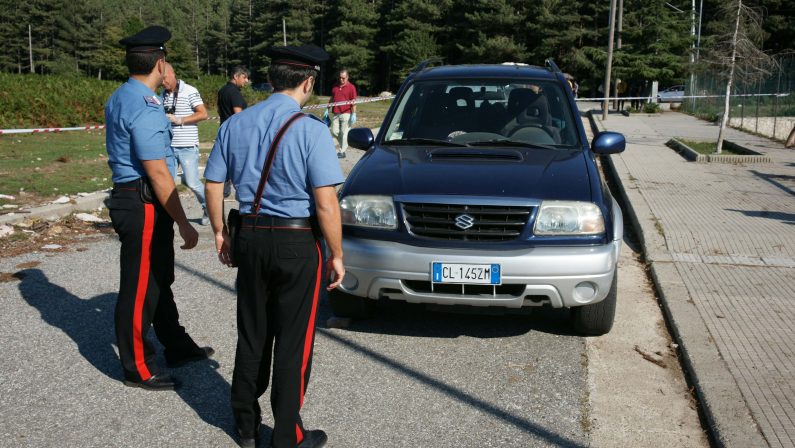 Le foto dell’agguato di Ciminà: i protagonisti 
la jeep e il luogo della sparatoria