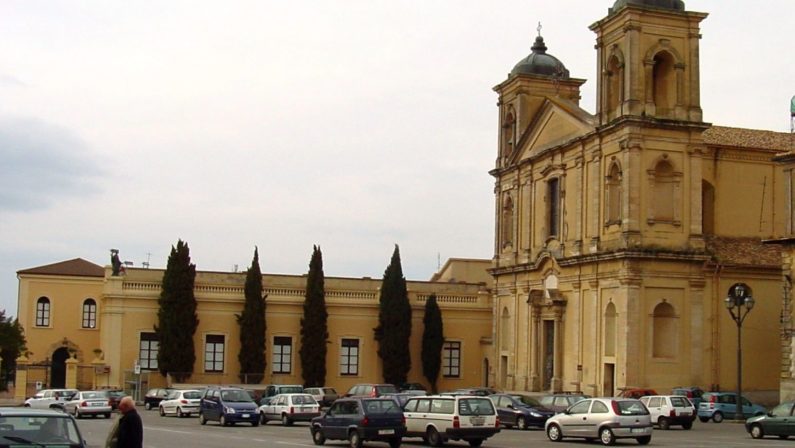 Vibo, nuovo parroco per il duomo
A San Leoluca arriva don Purita