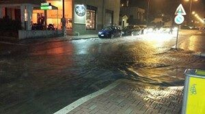 Danni all'impianto idrico
Matera senz'acqua in mattinata