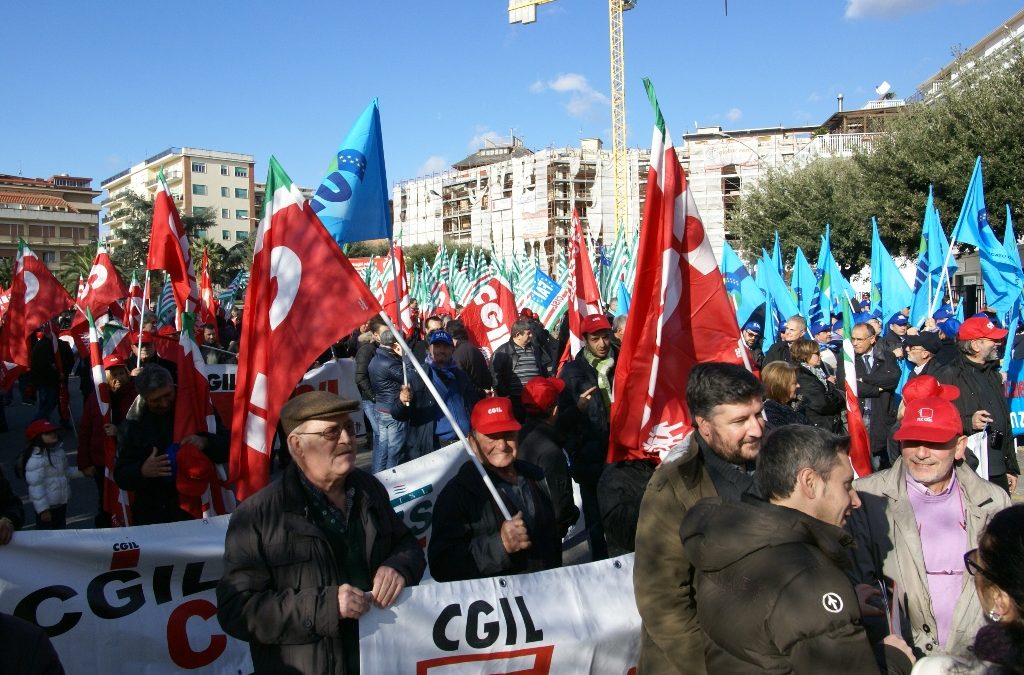 Calabresi in piazza per sostenere lo sviluppo