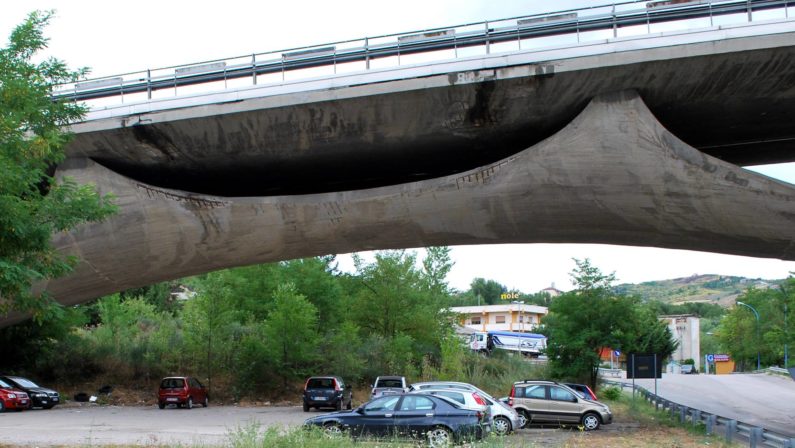 “Fermate il progetto di illuminazione”
Lettera al ministro sul ponte Musmeci