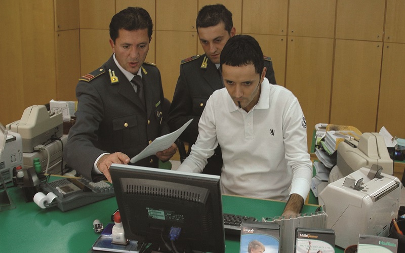 Maxi evasione a Policoro
Blitz Gdf in una scuola di ballo