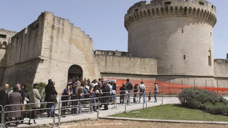 Matera ancora piena 
Code per il Castello