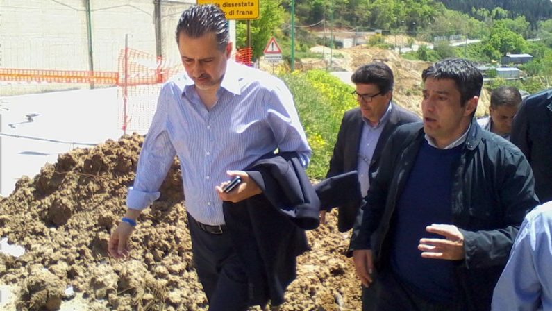 Petrolio, l’affondo di Marcello Pittella
“Basta parcellizzare royalty nei Comuni”