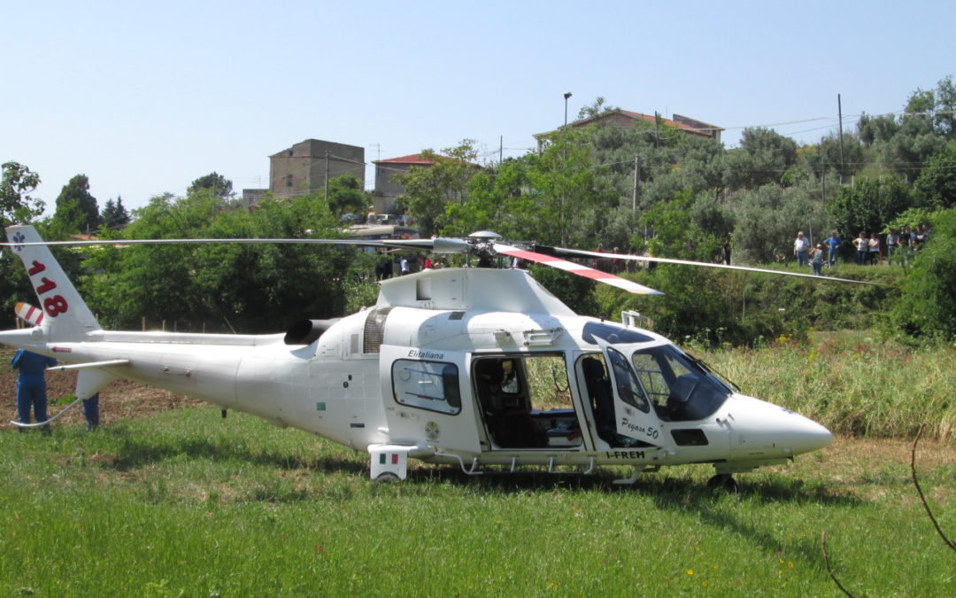 Tragedia su una strada provinciale nel Cosentino
L’auto sbanda e travolge un’anziana che muore