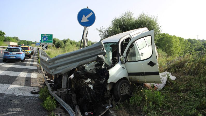 Strage di braccianti sull’A3 nel Vibonese, le foto