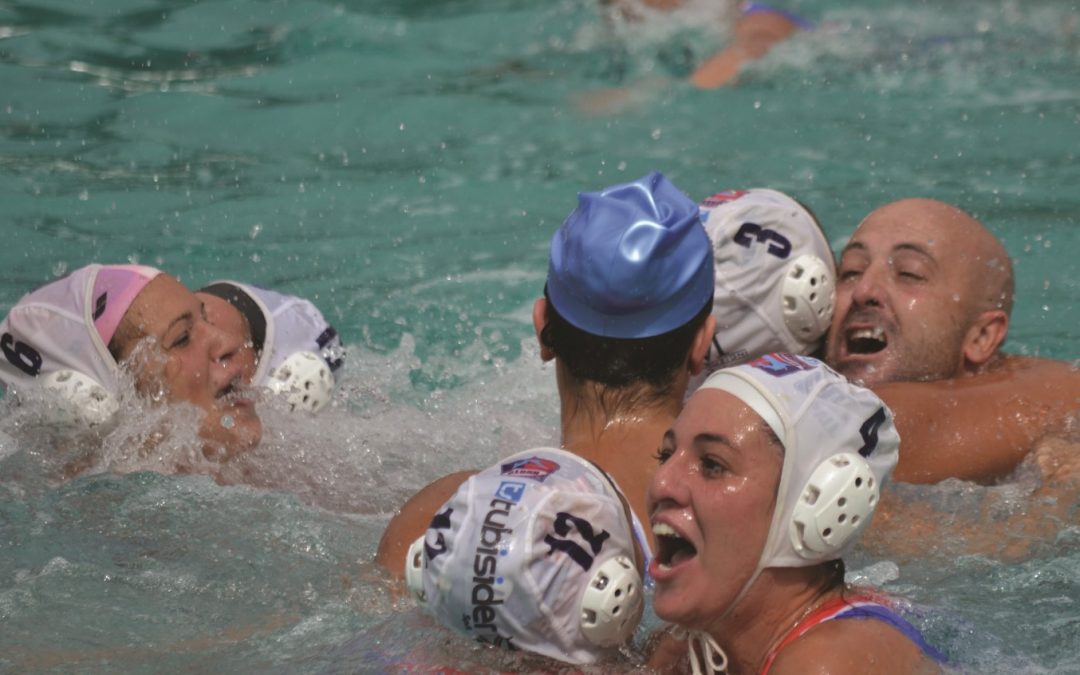 La Tubisider batte Como e conquista la serie A1
Il trionfo della pallanuoto cosentina – VIDEO