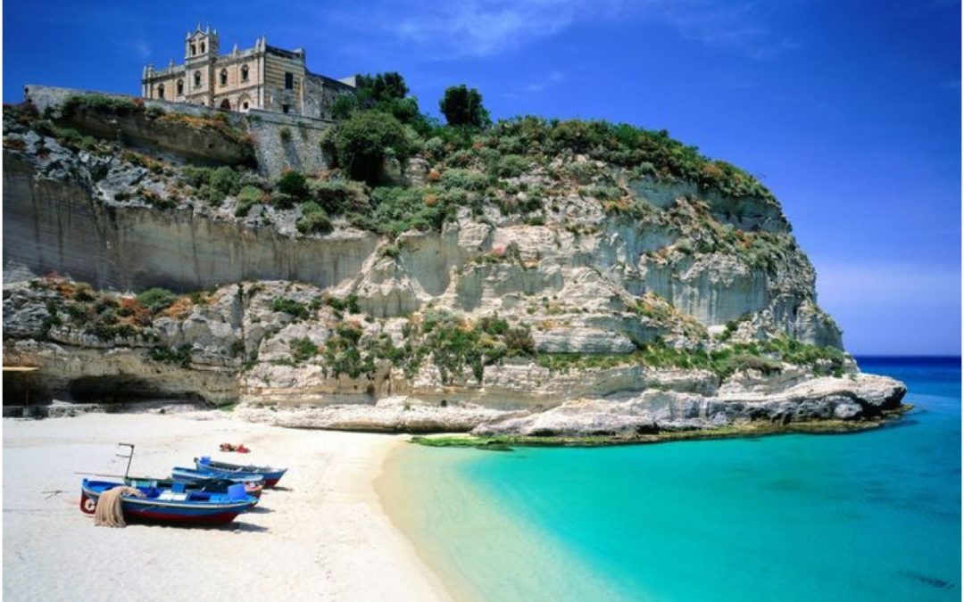 Tropea tra le 10 perle d’ItaliaE’ lei la più bella in Calabria?