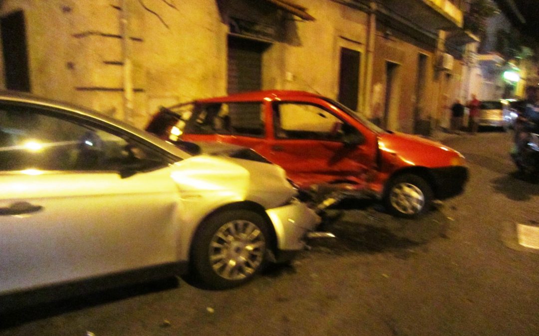 Inseguimento dei carabinieri finisce nel dramma a Bovalino
Le immagini dello scontro tra le auto coinvolte