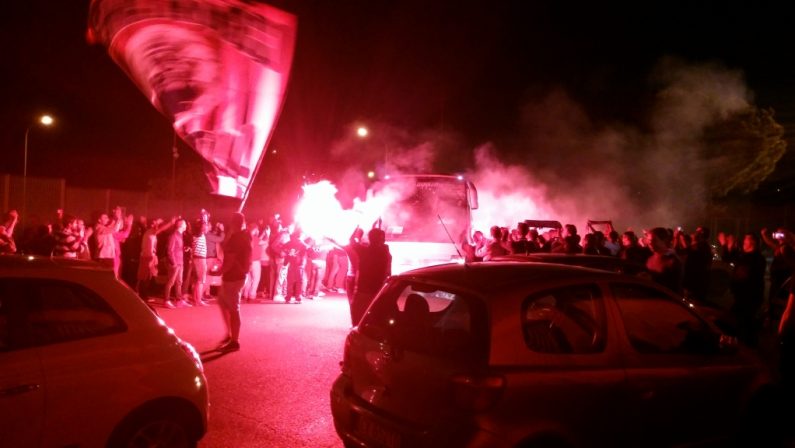 Dopo 64 anni il Cosenza espugna Catanzaro
Finisce 3-1 il derby della Coppa di Lega Pro