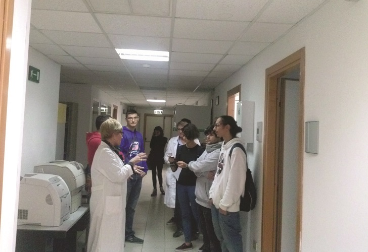 Protestano per il petrolio
Ragazzi spediti a “lezione” dall’Arpab