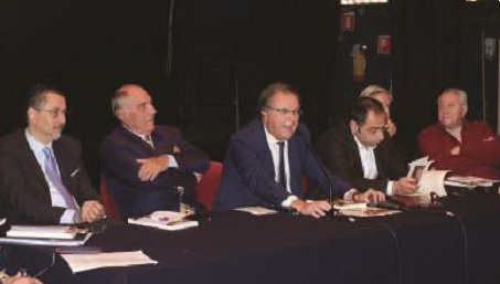 Benvenuti
a Grottescopoli