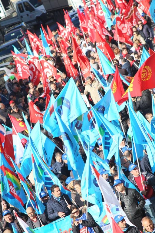 Anche la Calabria in piazza per lo sciopero generale
De Masi: «Lavoratori e azienda siano una famiglia»