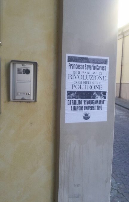 «Da fallito rivoluzionario a barone universitario»
Scritte contro Caruso all’Università di Catanzaro