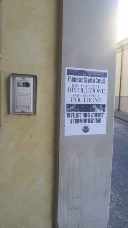 «Da fallito rivoluzionario a barone universitario»
Scritte contro Caruso all’Università di Catanzaro