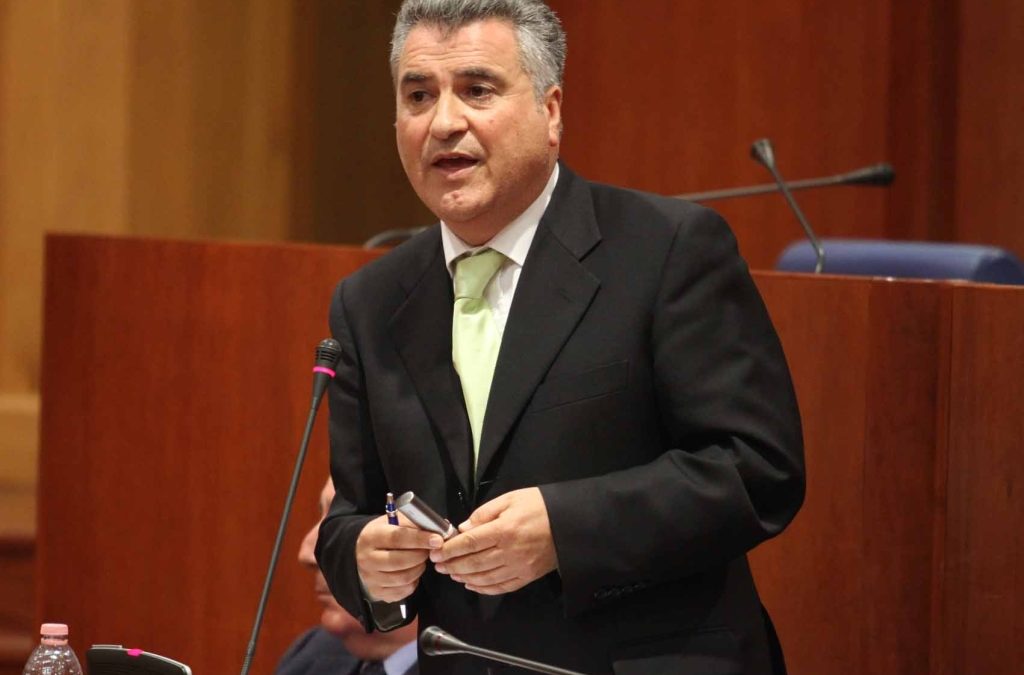Rimborsopoli, è resa dei conti nei democratici
Per azzerare la giunta chieste dimissioni di Scalzo
