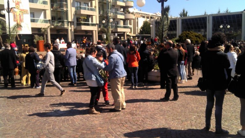 Domenica delle Palme celebrata in Calabria
A Rende piazza stracolma e appello alla solidarietà