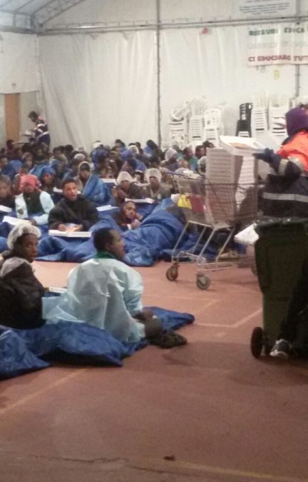 Migranti arrivati a Reggio Calabria
Arrestato dalla Polizia lo scafista