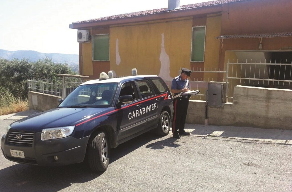 Crotone, «volevo solo raddrizzarle la testa»
La moglie uccisa al culmine dell’ennesima lite