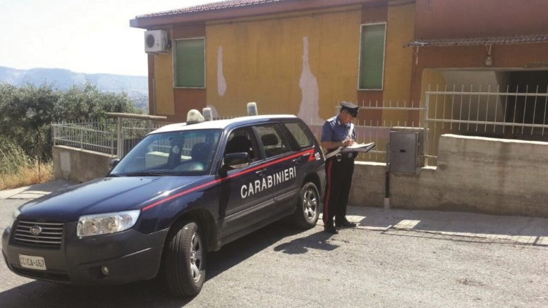Crotone, «volevo solo raddrizzarle la testa»
La moglie uccisa al culmine dell'ennesima lite