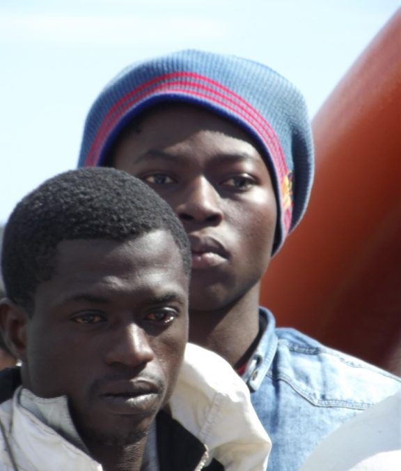 LE FOTO – Arrivati a Crotone oltre 700 immigrati