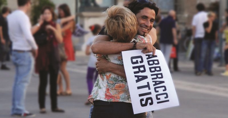 Giornata mondiale degli abbracci
A Reggio anche a tempo di tango