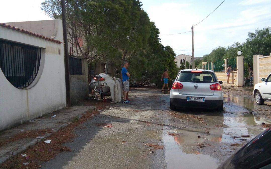 Maltempo, trombe d’aria e pioggia nel Reggino
Danni alle case e tetti scoperchiati