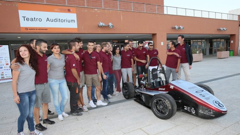 LE FOTO – Nasce all’Unical la Daimonios
La nuova monoposto del Reparto Corse