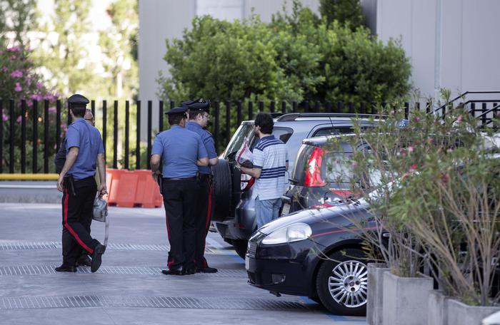 Favorirono ingresso immigrati: 10 arresti