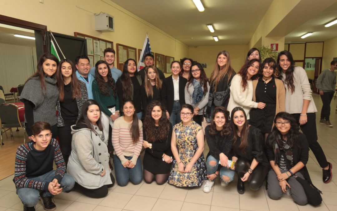 Cosenza, il liceo Telesio ospita un gruppo di studenti americani
e organizza un vero e proprio giorno del Ringraziamento