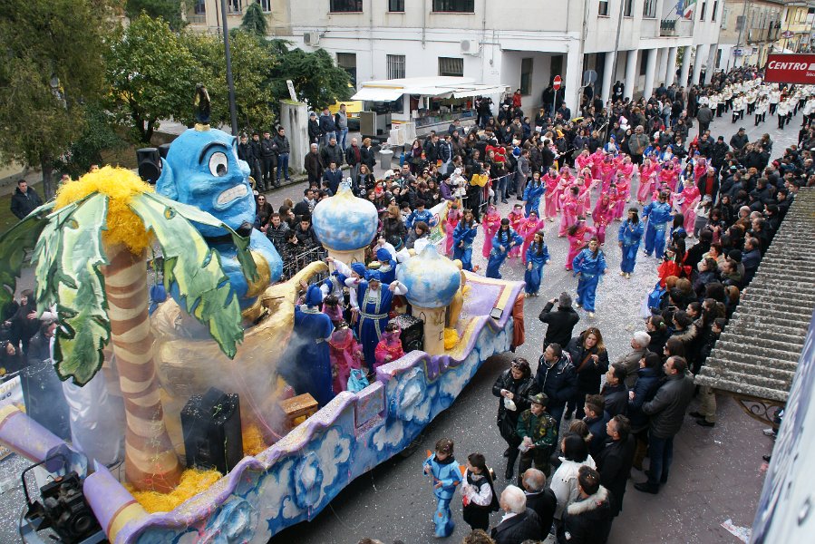 Una immagine di archivio del Carnevale Miletese
