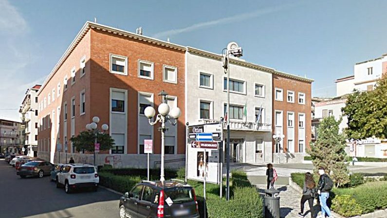 Crotone: cittadinanza simbolica ai bambini nati da genitori stranieri