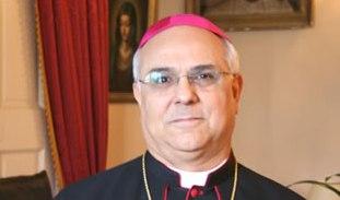 L'arcivescovo Vincenzo Bertolone