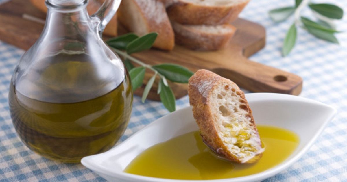 Olio di oliva (2).jpg