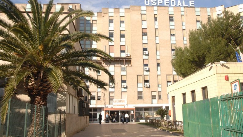 Condannati due medici dell'ospedale di Crotone, non si accorsero di un'emorragia che uccise un 32enne