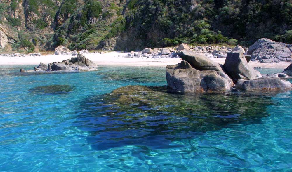 Turismo incentivato, la Calabria scopre 
costi bassi per dormire una notte in albergo