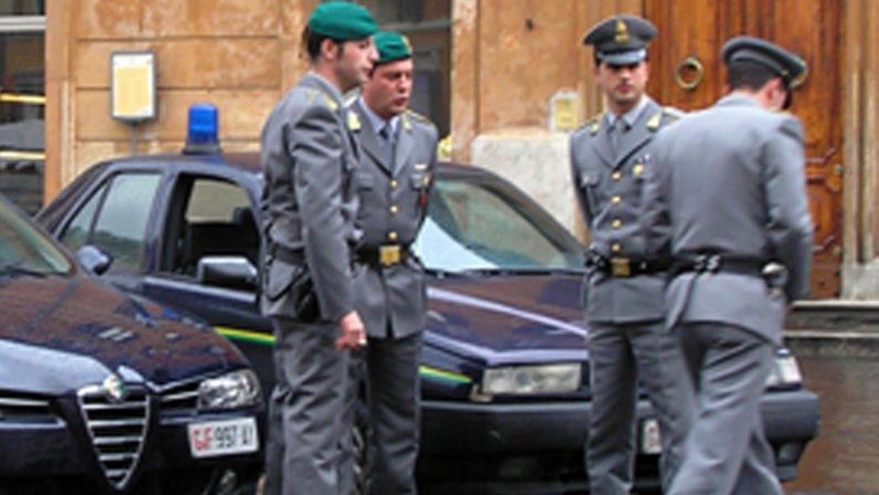 Pilotarono il fallimento di una società 
per 3 milioni di euro, denunciati 5 imprenditori