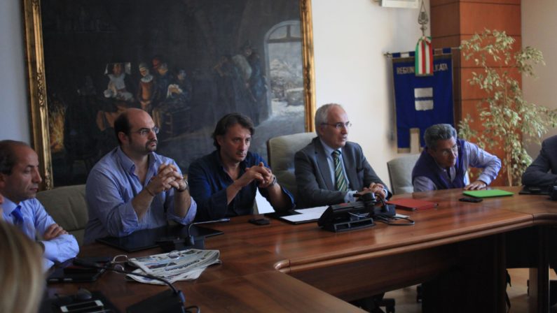 Tribunale di Melfi, l'occupazione continua
Mercoledì il vertice, oggi parlamentari in visita