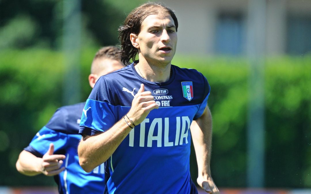 Mondiali, Prandelli vuole in campo l’oriundo calabrese
Tifosi in rivolta sui social: «#Paletta? Serve solo al mare»