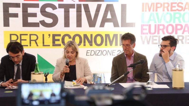 Stabilità dei prezzi e disoccupazionele soluzioni di Mosler al Festival per l’Economia
