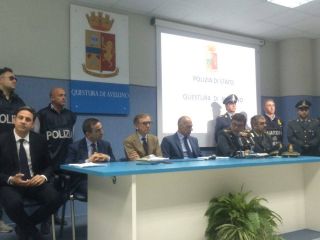 Furbetti del cartellino all’Asl Avellino: spuntano altri 12 indagati