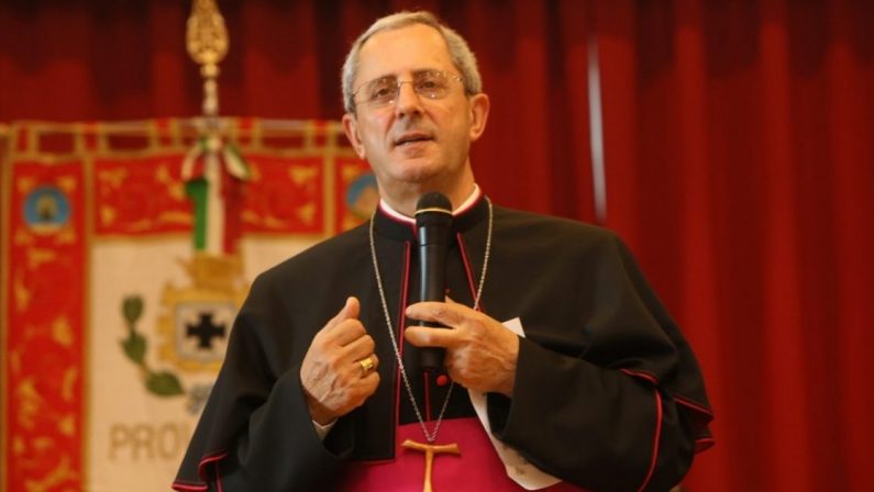 Un vescovo per docente, all'Unical i seminari di monsignor Nolè
