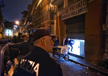 Duplice omicidio a Napoli, la Polizia arresta quattro persone 